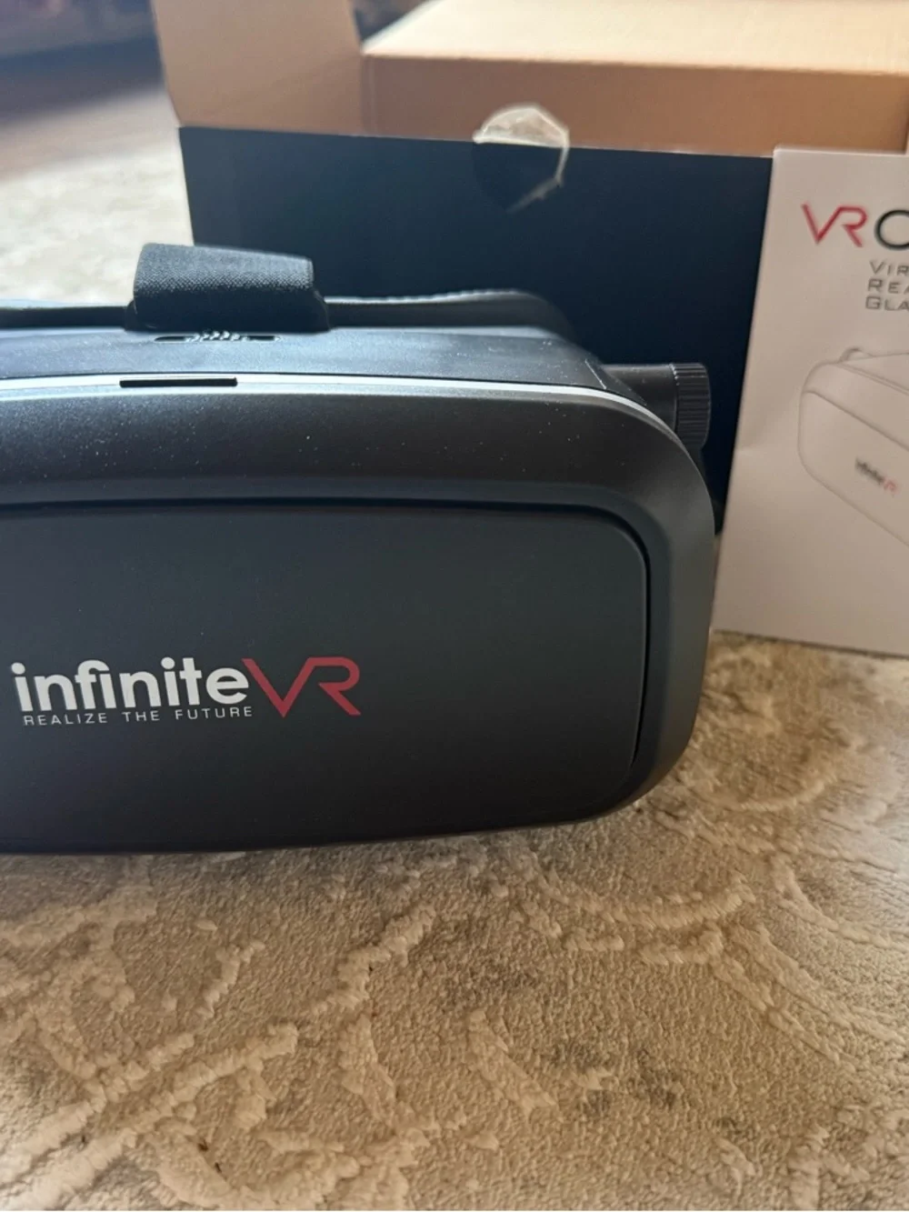 InfiniteVR Black Smartphone VR Headset
